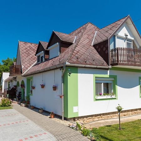 Andrea Apartmanhaz Balatongyörök Εξωτερικό φωτογραφία